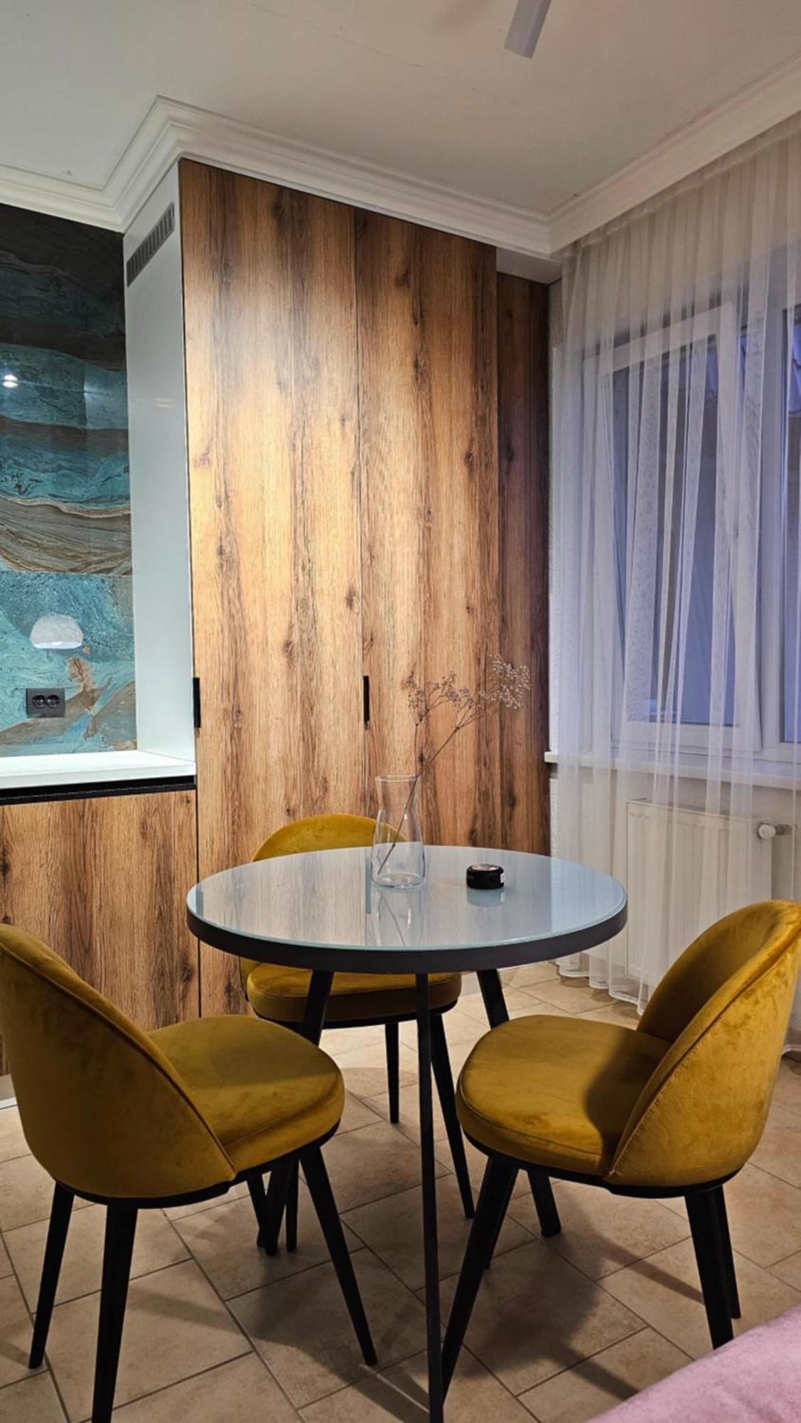 Green Apartment Mukacheve Luaran gambar